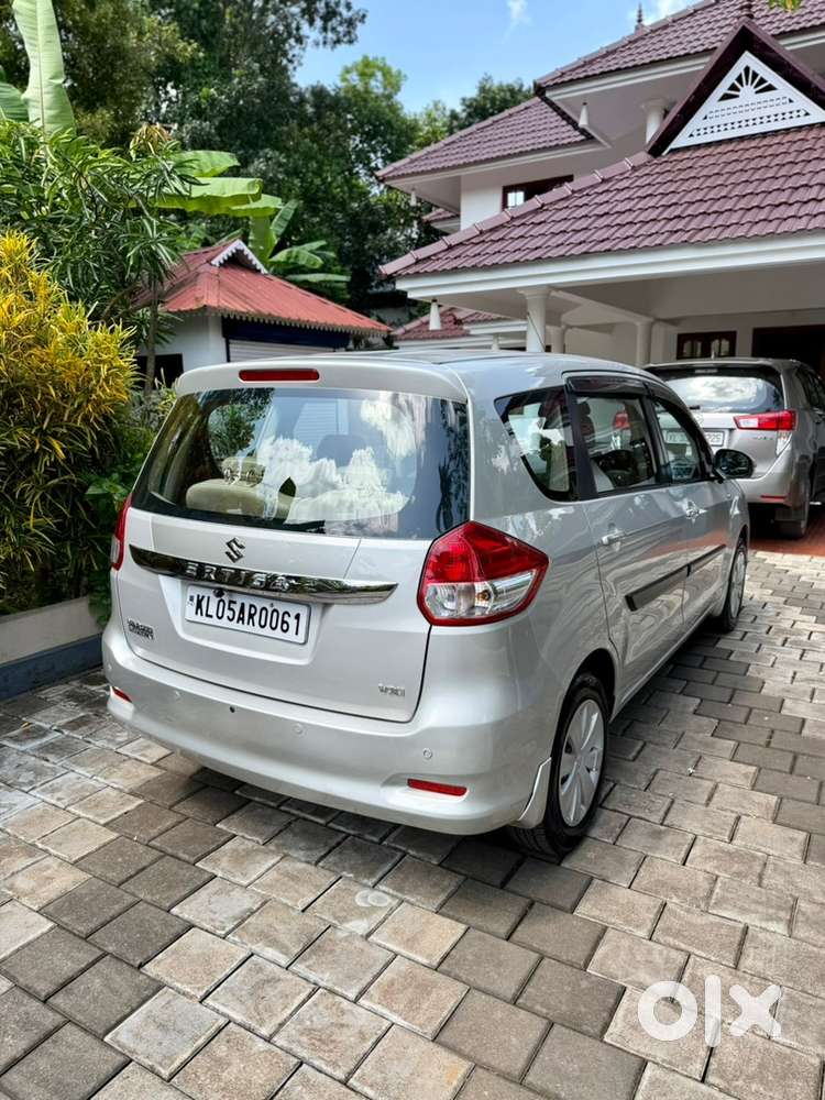 Maruti Suzuki Ertiga 1.5 Vxi 2017
