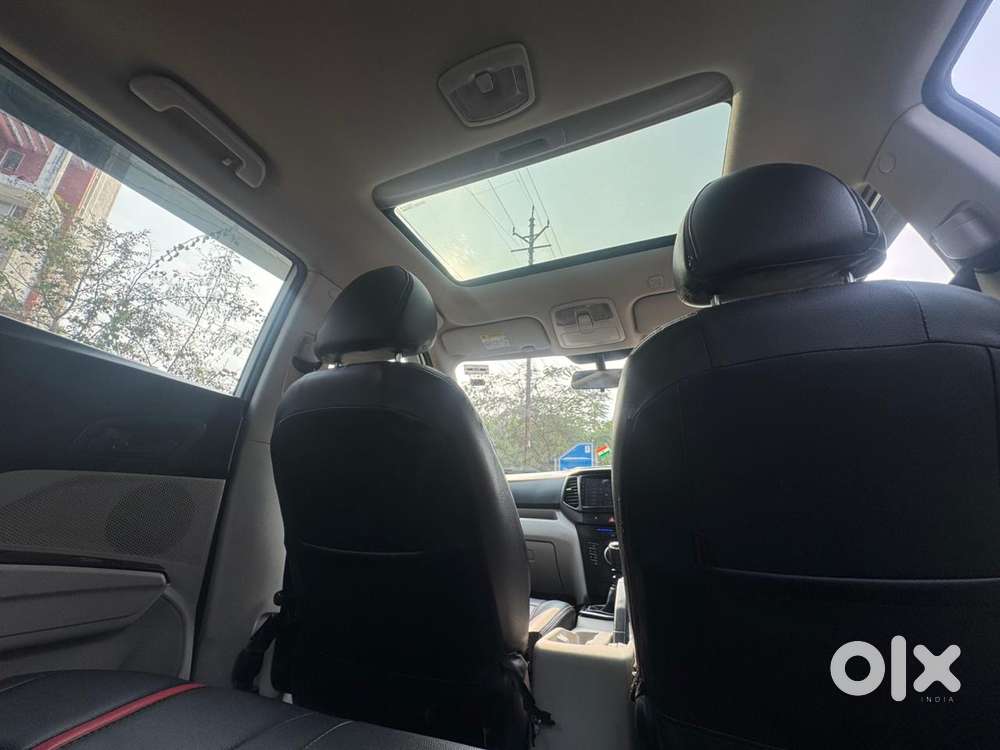 Mahindra Xuv300 W6 Diesel, 2022, Diesel