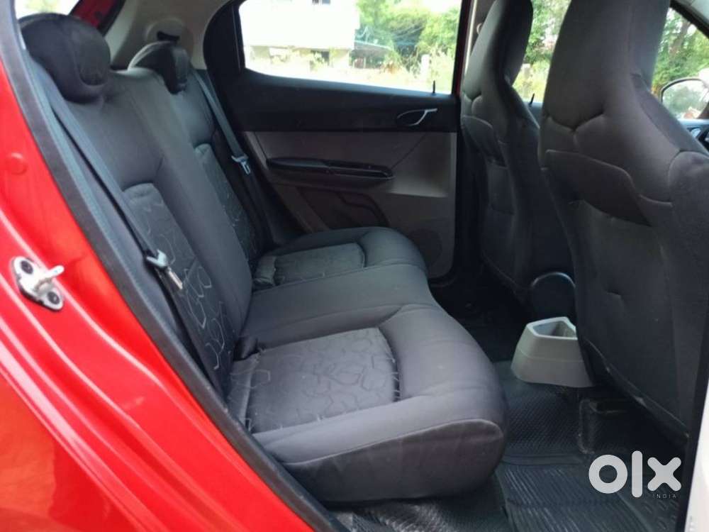 Tata Tiago 1.2 Revotron Xt, 2016, Petrol