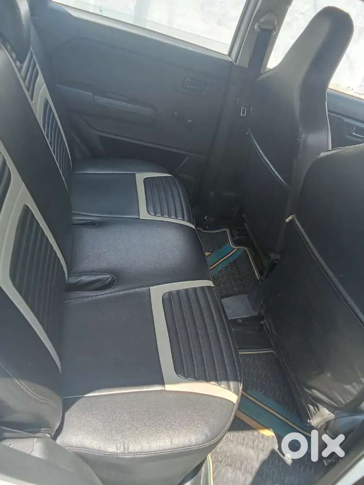 Tour H3 Cng With Petrol