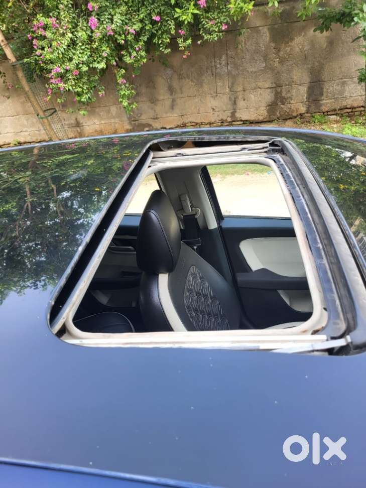 Tata Altroz Xz Plus (s), 2023, Petrol