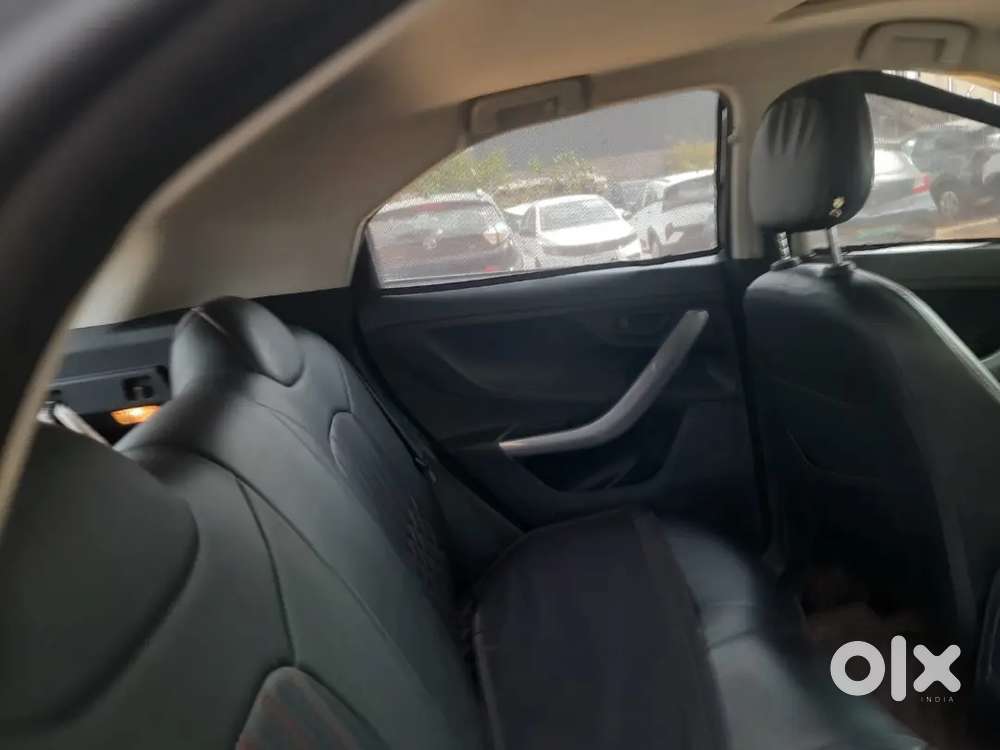 2023 Automatic Sunroof Nexon