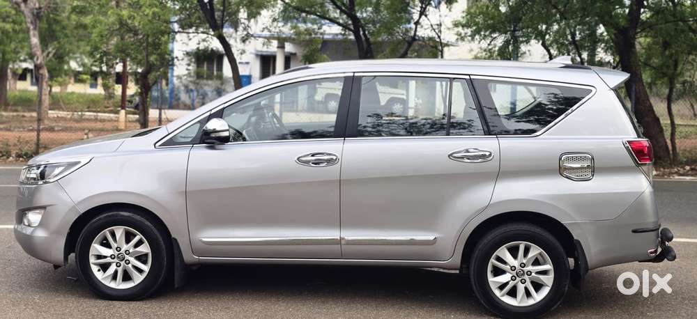 Toyota Innova Crysta 2.4 V 8 Str, 2017, Diesel