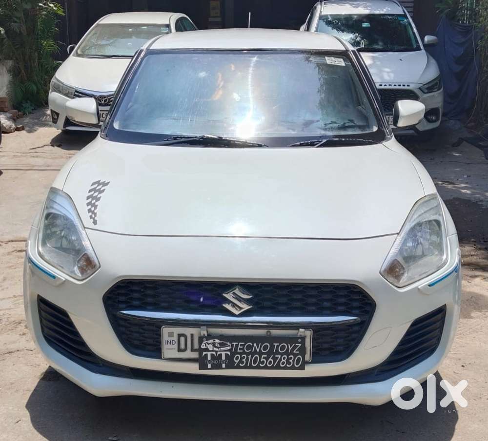 Maruti Suzuki Swift Vxi + Manual, 2022, Petrol