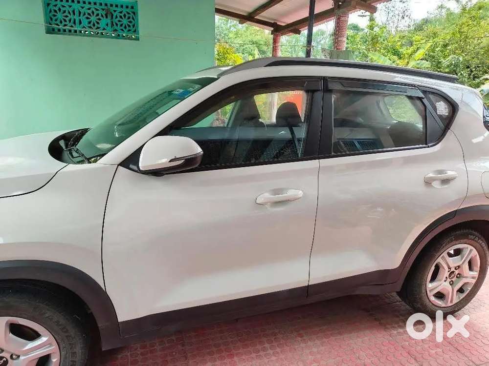 Kia Sonet 2023 Petrol Good Condition
