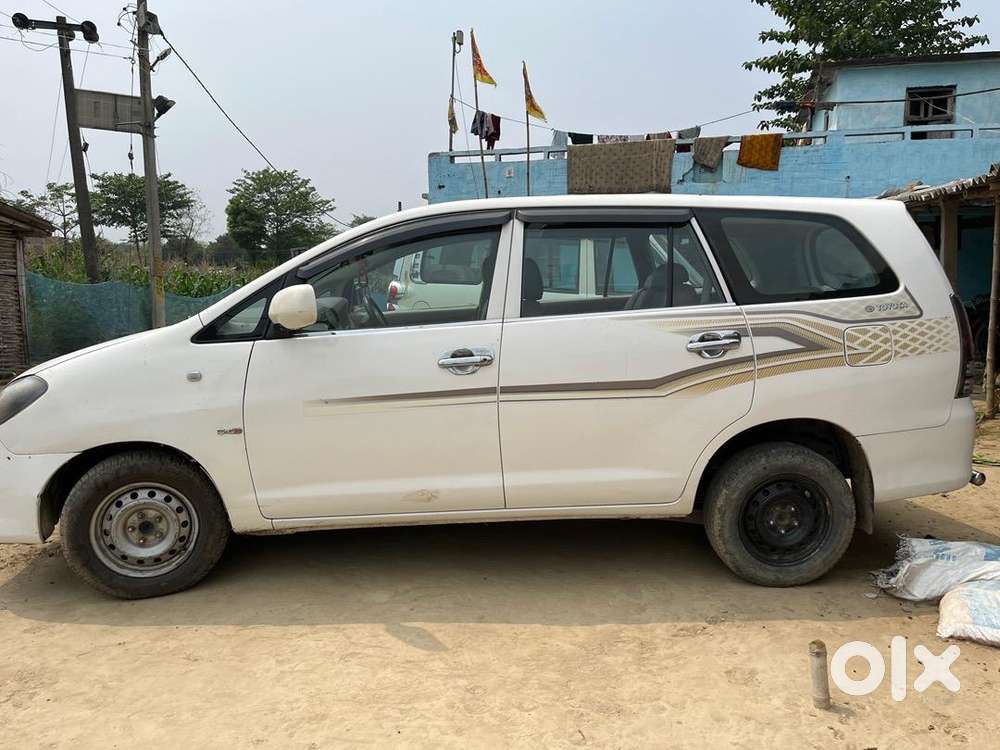 Toyota Innova 2011 Diesel 130456 Km Driven