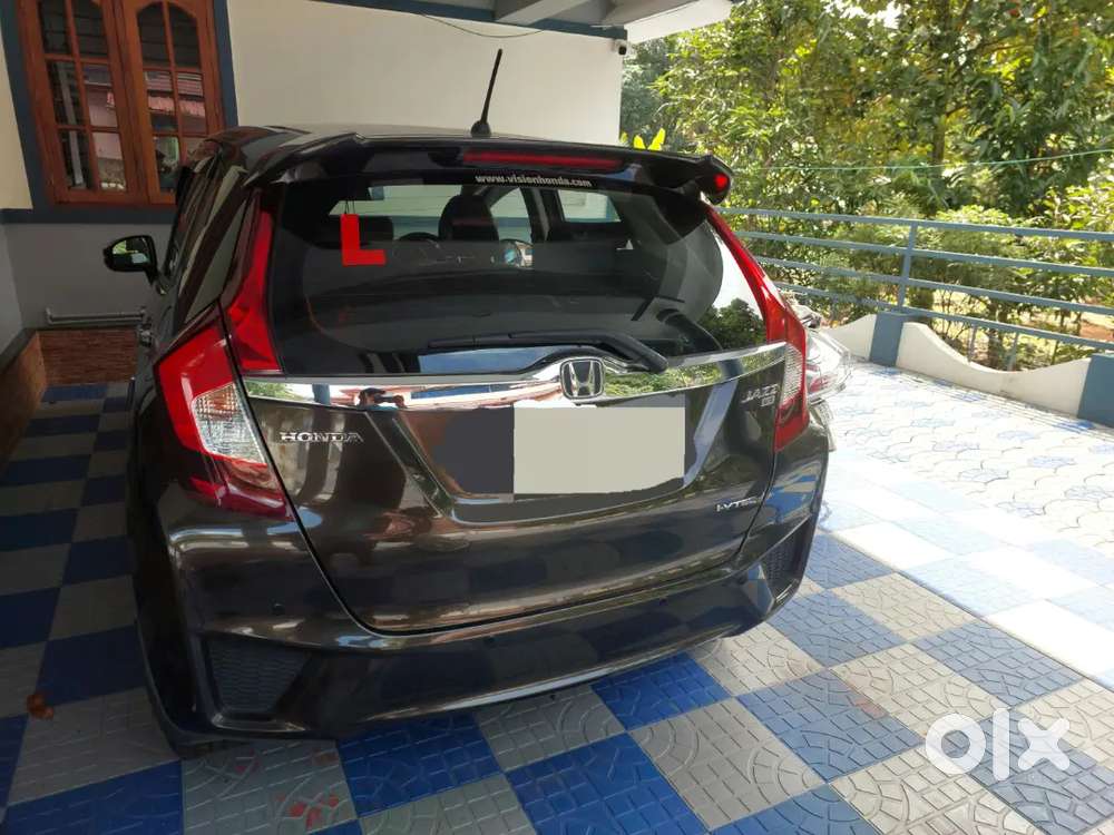 Honda Jazz Petrol Mt 2017