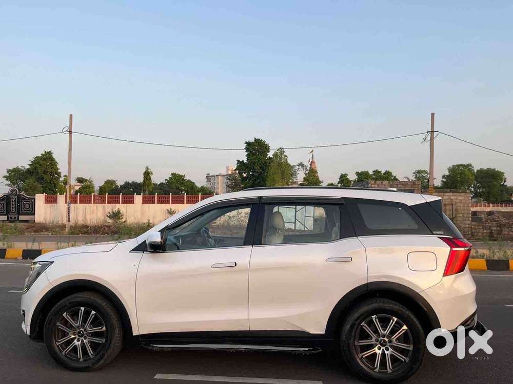 Mahindra Xuv700 2.2 Ax 7 Diesel At Str Awd, 2023, Diesel