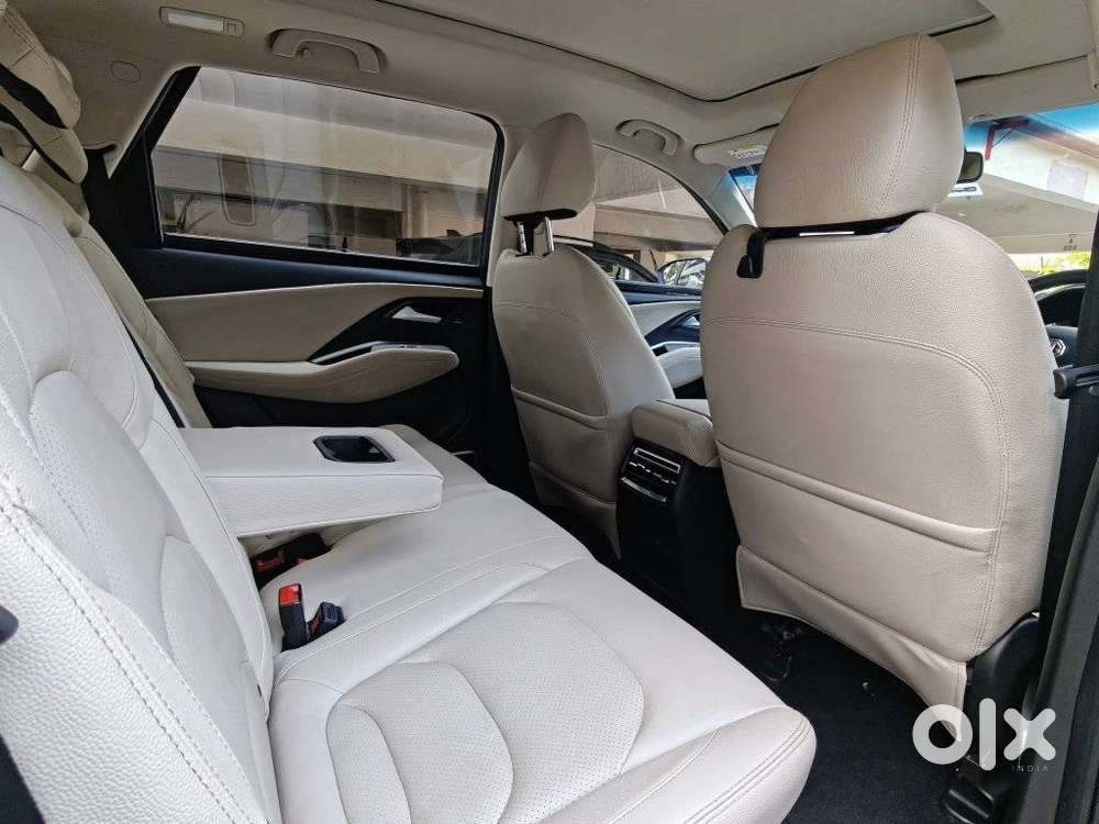 Mg Hector Sharp Pro 1.5 Turbo Cvt Dual Tone, 2023, Petrol