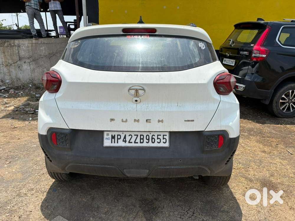 Tata Punch Cng Sunroof (nov 2023) First Owner