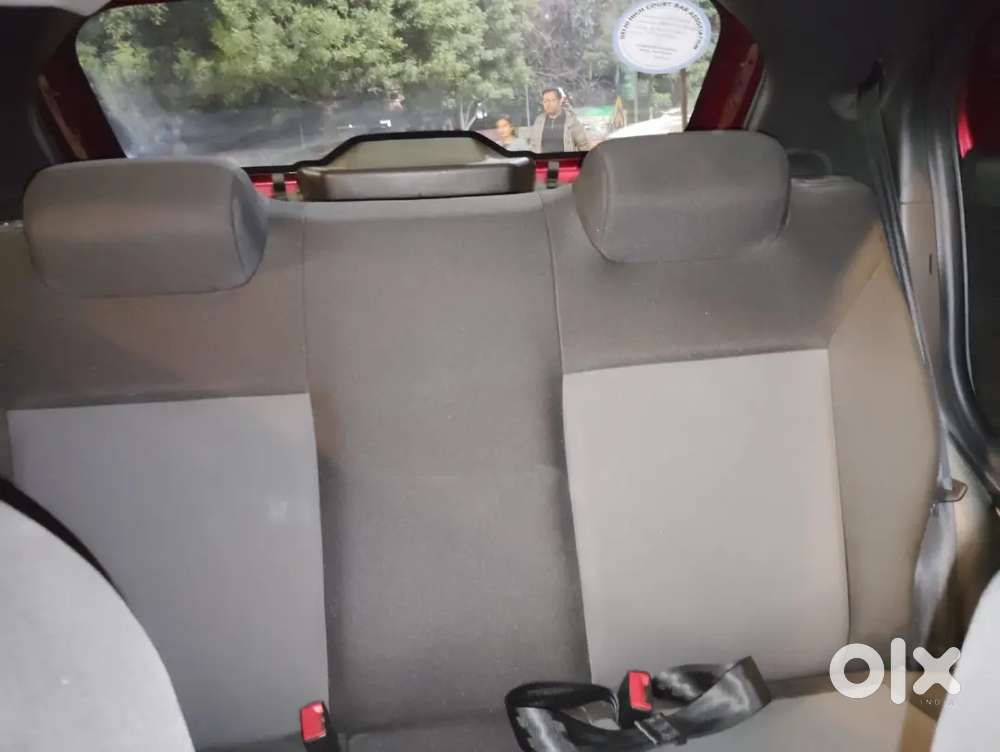 Ford Figo (2016) [diesel]  Life-time Mileage 21.1km/l  44,500km