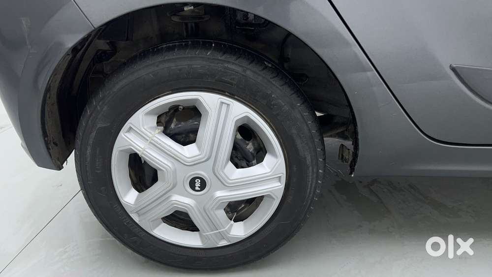 Tata Tiago 1.05 Revotorq Xt Option, 2022, Petrol