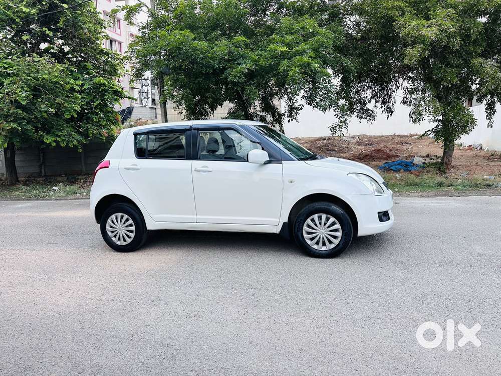 Maruti Suzuki Swift 1.2 Vxi (o), 2010, Petrol