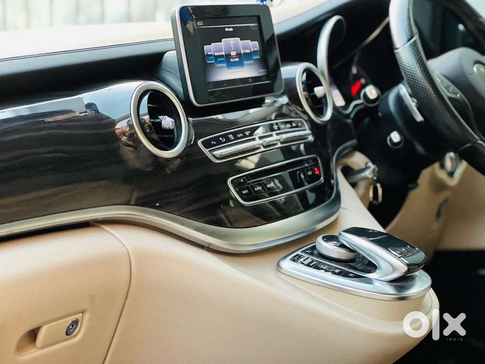 Mercedes-benz V-class 2.1 220 Expression Diesel At, 2020, Diesel