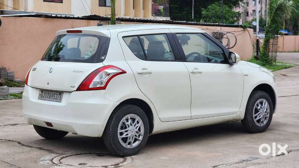Maruti Suzuki Swift Vxi Abs Bsiv, 2014, Cng & Hybrids