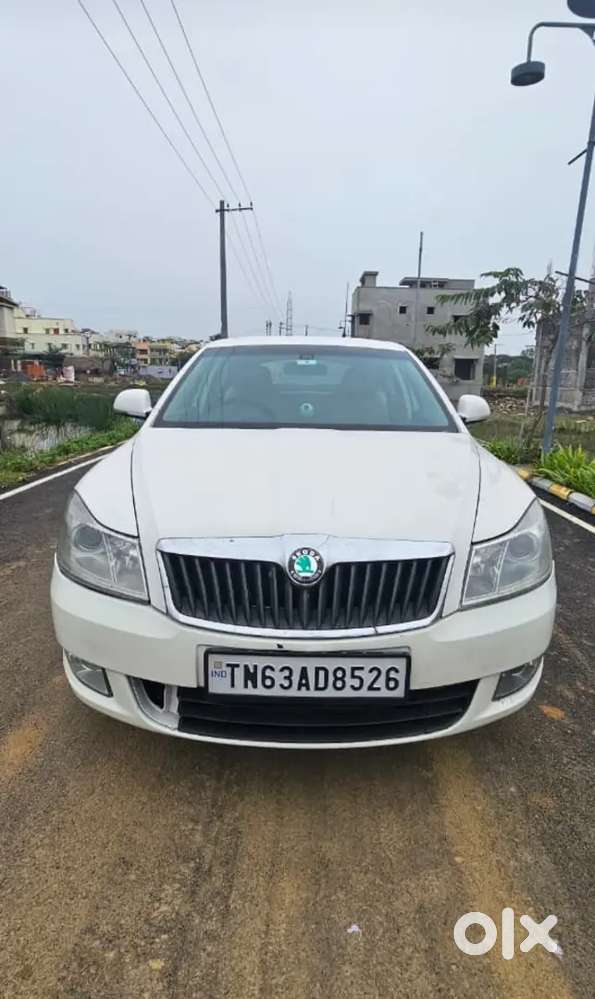 Skoda Laura 2013 Diesel 93000 Km Driven