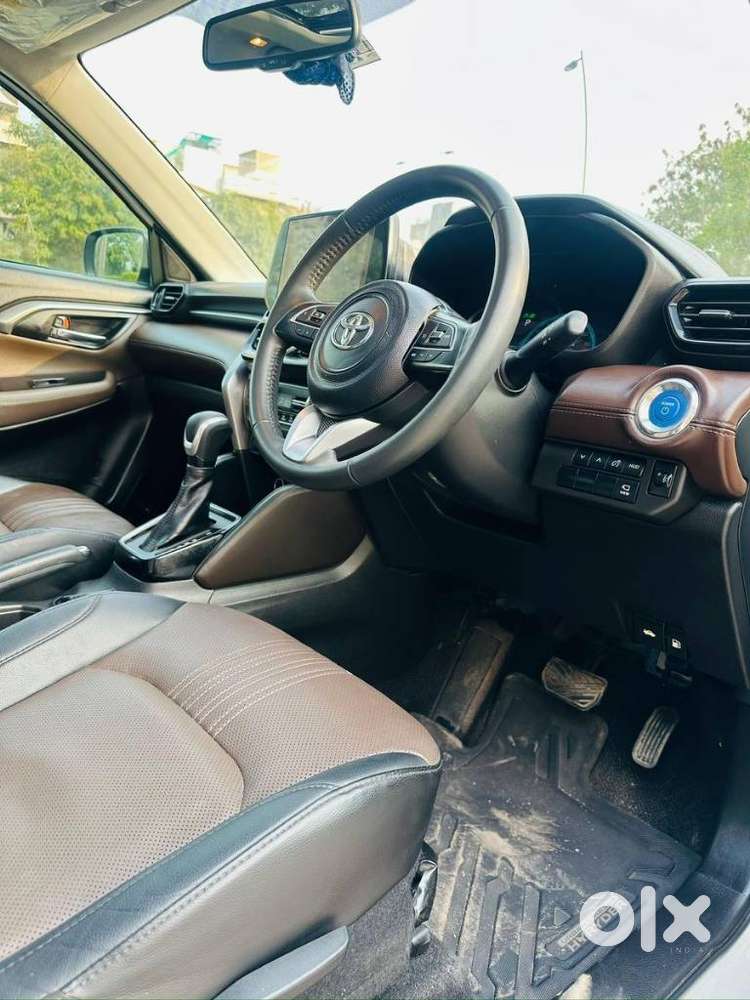 Toyota Urban Cruiser Hyryder 1.5 V Neo Drive Awd, 2024, Petrol