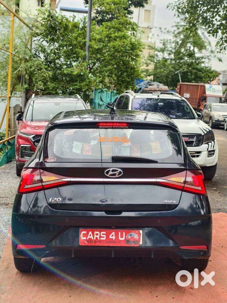 Hyundai I20 Asta (o) 1.2 Mt Dual Tone, 2023, Petrol