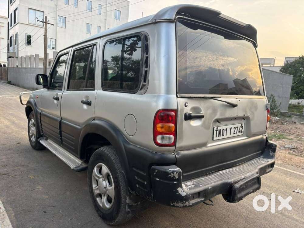 Mahindra Scorpio S4 9 Seater, 2004, Diesel