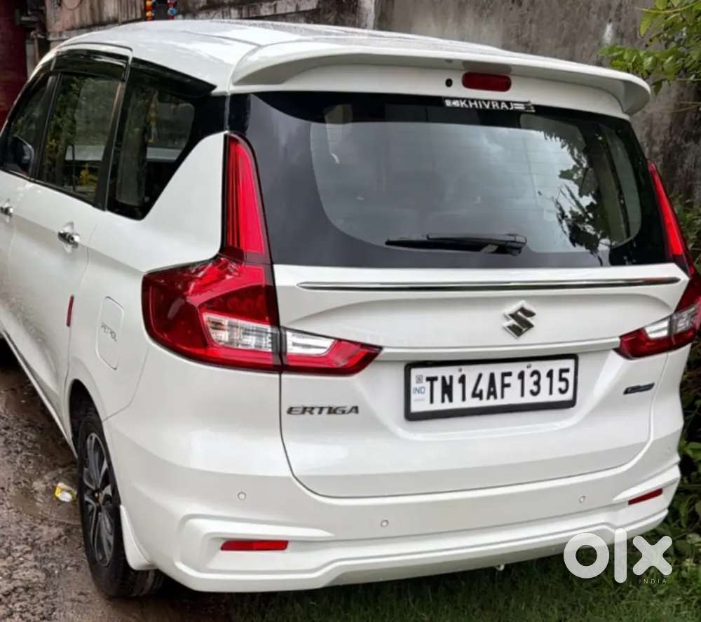 Maruti Ertiga Zxi Plus Smart Hybrid