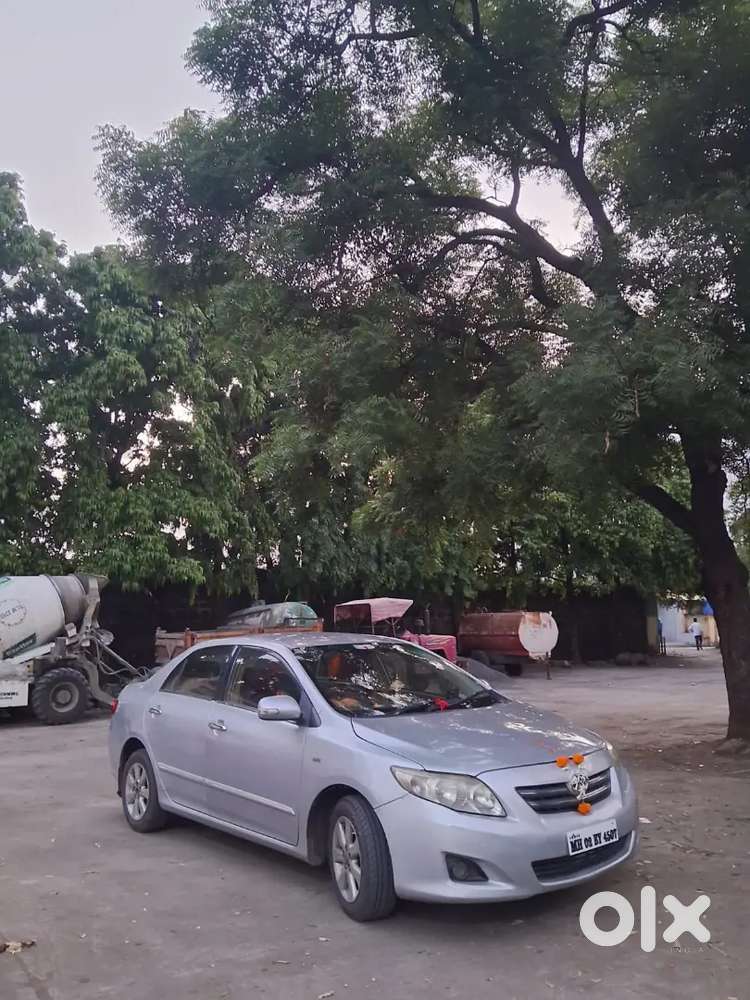Toyota Corolla Altis 2010 Cng & Hybrids 70000 Km Driven