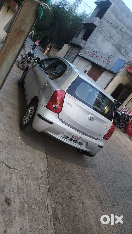 Toyota Etios Liva 2011