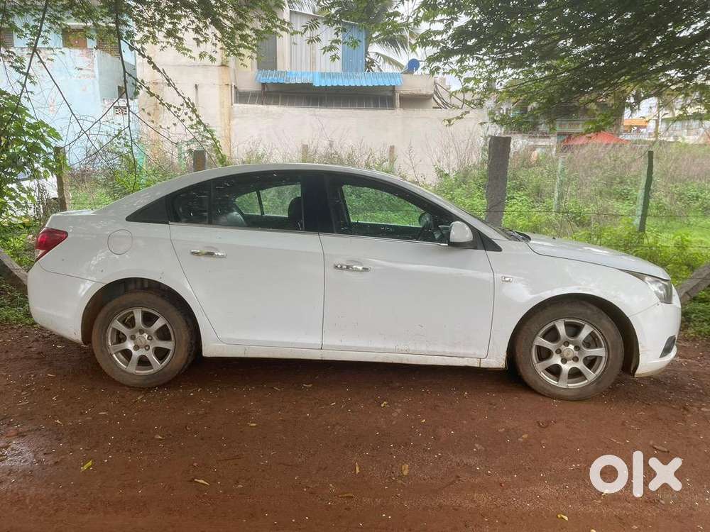 Chevrolet Cruze 2010 Diesel 75000 Km Driven