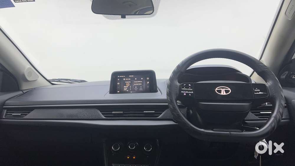 Tata Nexon 1.2 Revotron Xma Amt, 2025, Petrol