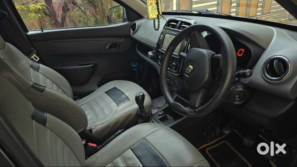 Fuel Efficient 2017 Renault Kwid 1.0 L Rxt Single Owner/21 Kmpl