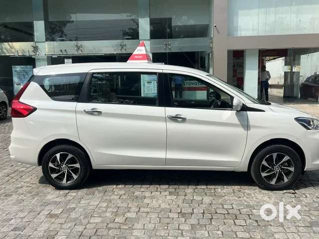 Toyota Rumion V Mt, 2024, Petrol
