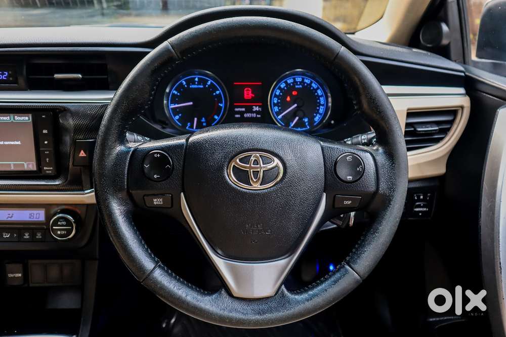 Toyota Corolla Altis [2014-2017] 1.8 G Cvt, 2015, Petrol