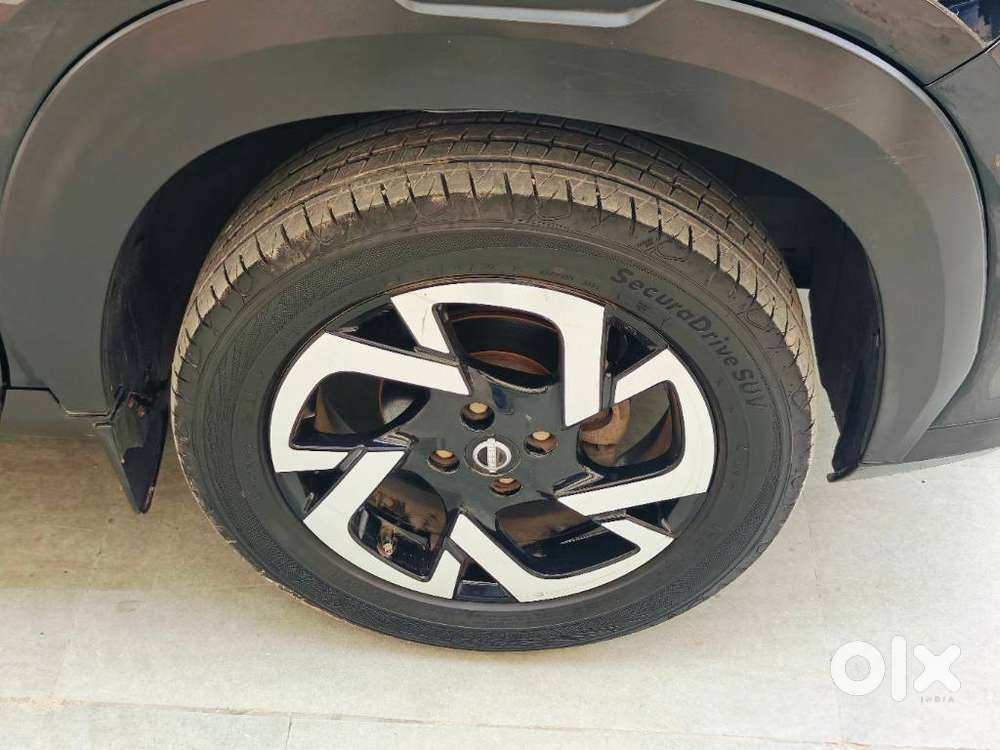 Nissan Magnite 1.0 Xv, 2023, Petrol