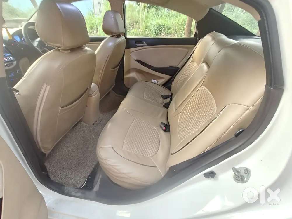 Hyundai Fluidic Verna 2016