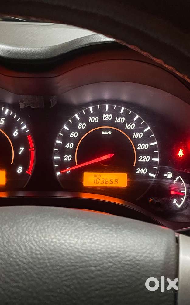 Toyota Corolla Altis 2010