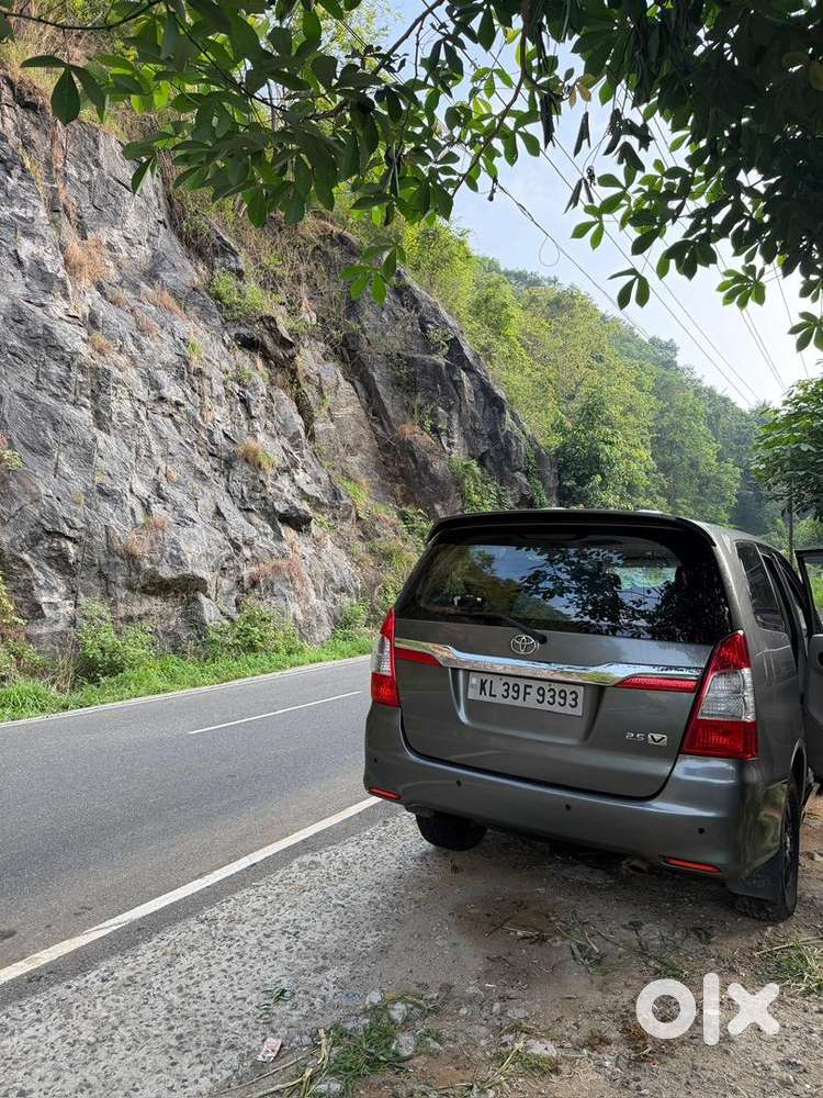 Innova Kerala Well Maintained Vehicle