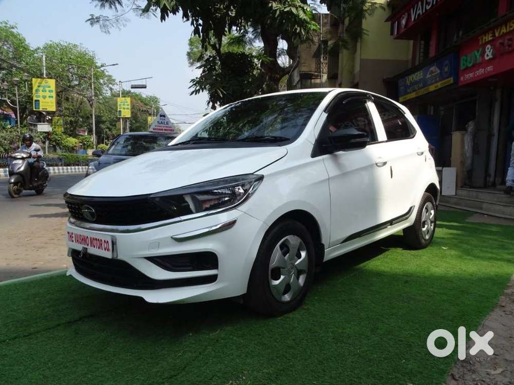 Tata Tiago 1.05 Revotorq Xt Option, 2023, Petrol