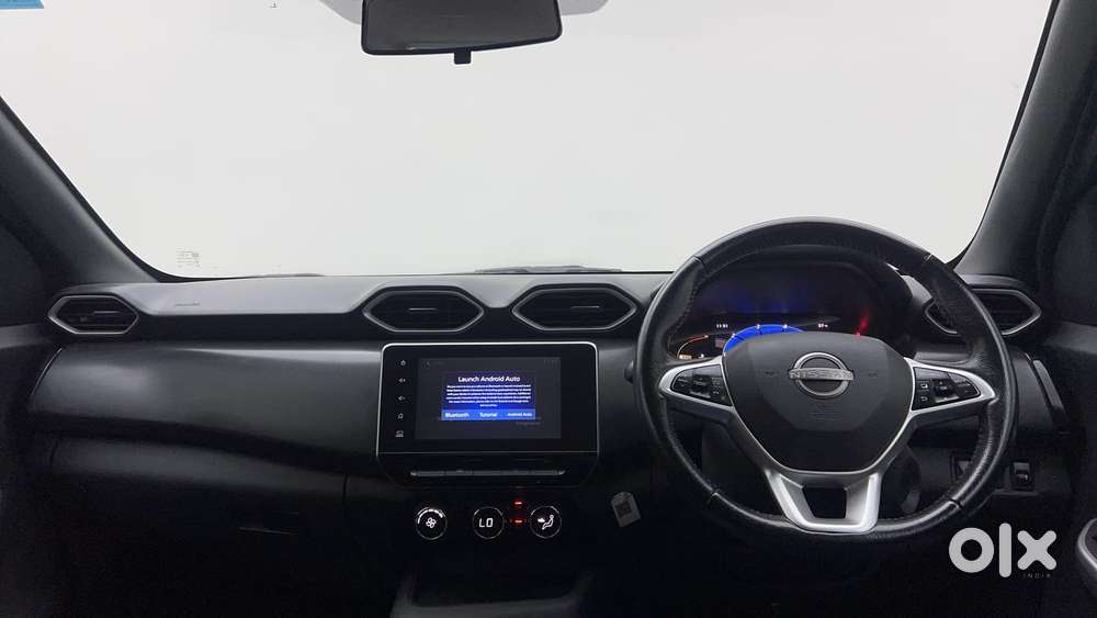Nissan Magnite 1.0 Xv Premium, 2023, Petrol