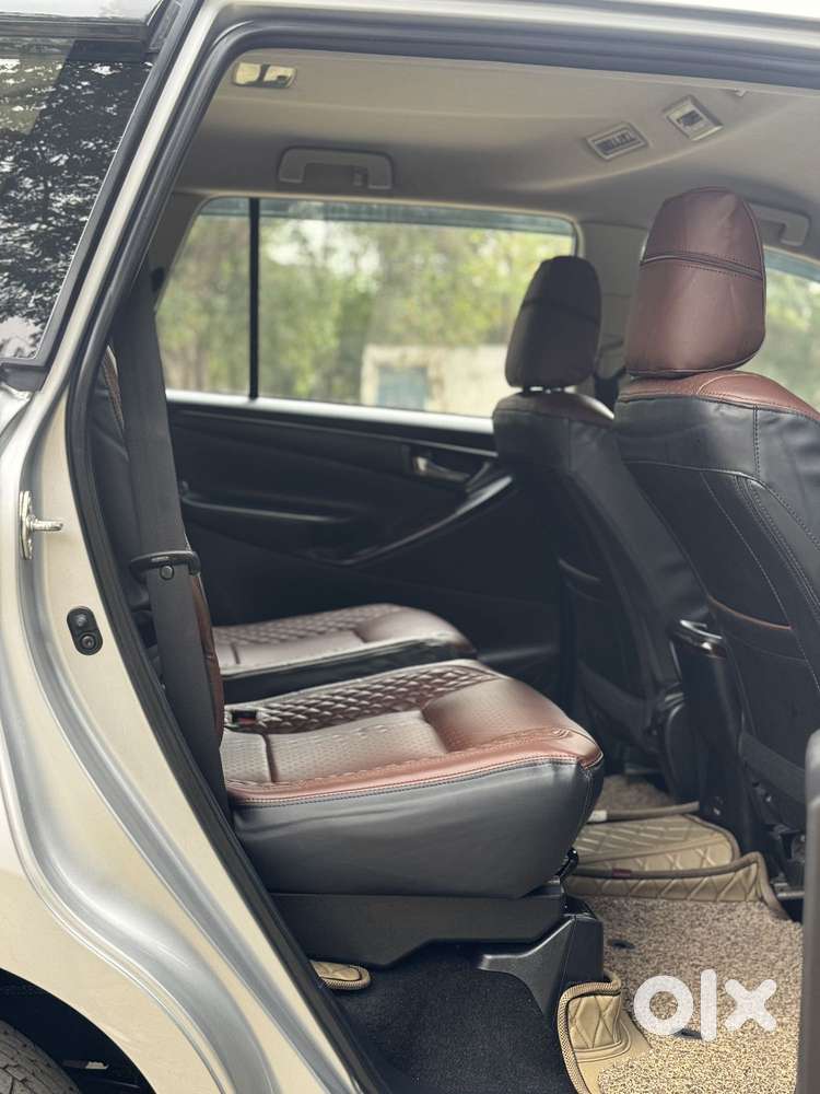 Toyota Innova Crysta [2020-ongoing] 2.4 Gx 7 Str, 2020, Diesel