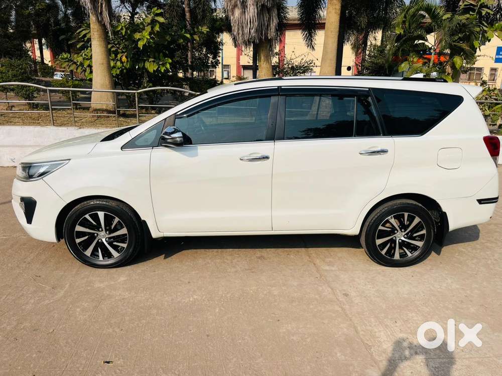 Toyota Innova Crysta 2.8 Z, 2022, Diesel