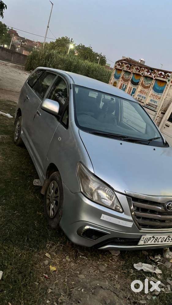 Toyota Innova 2012 Diesel 290000 Km Driven