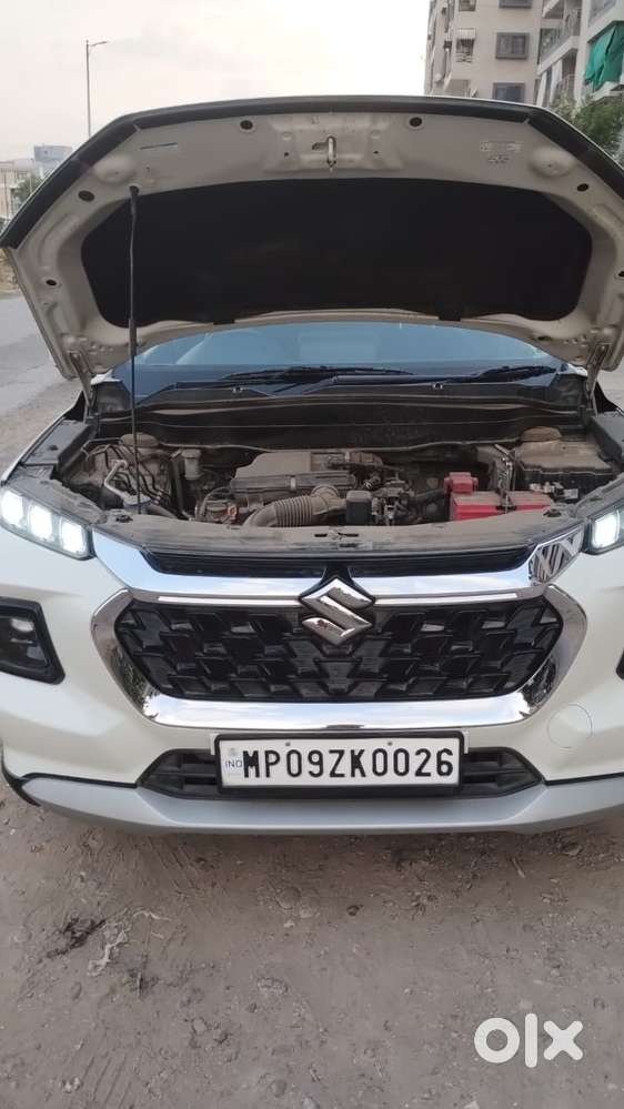 Maruti Suzuki Grand Vitara 1.5 Delta Smart Hybrid At, 2023, Petrol