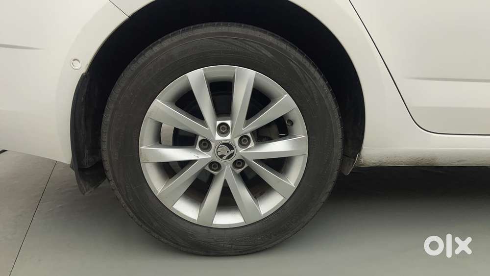 Skoda Octavia 2.0 L K Tsi At, 2018, Petrol