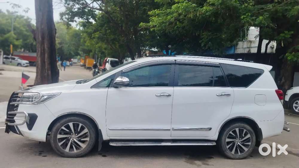 Toyota Innova Crysta [2020-ongoing] 2.4 Zx 7 Str, 2022, Diesel