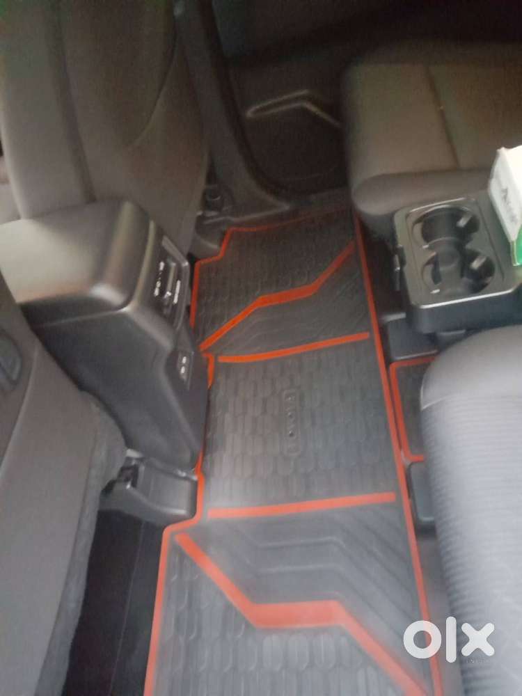 Its Innova Hycross 2.0 Petro Gx Model