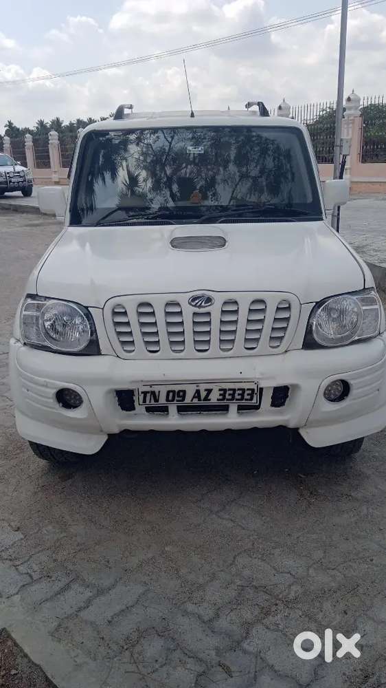Mahindra Scorpio Classic 2006 Diesel 130000 Km Driven