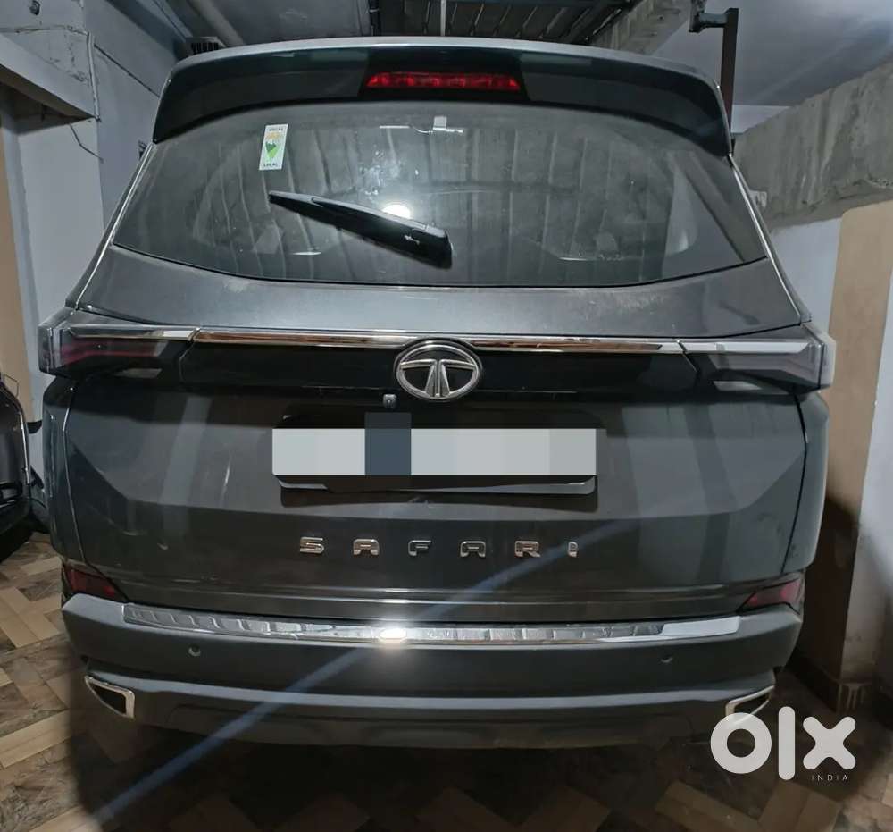 The Tata Safari Xm Diesel Variant 2021