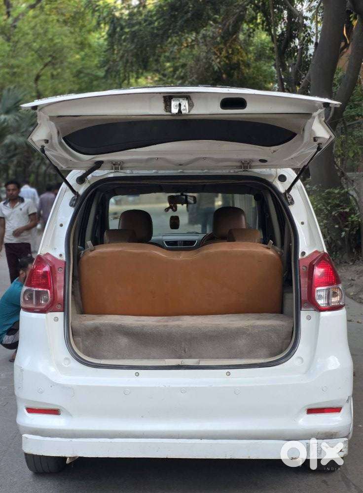 Maruti Suzuki Ertiga 1.4 Vxi Cng Anniversary Edition, 2018, Cng & Hy..