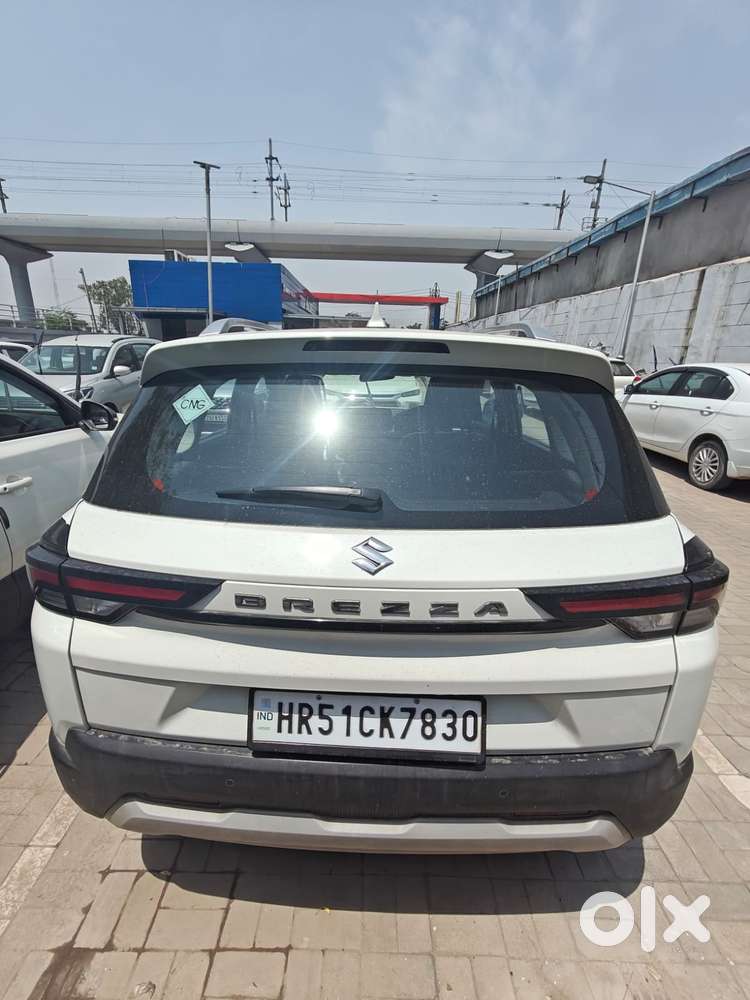 Maruti Suzuki Brezza 1.5 Zxi Cng, 2023, Cng & Hybrids
