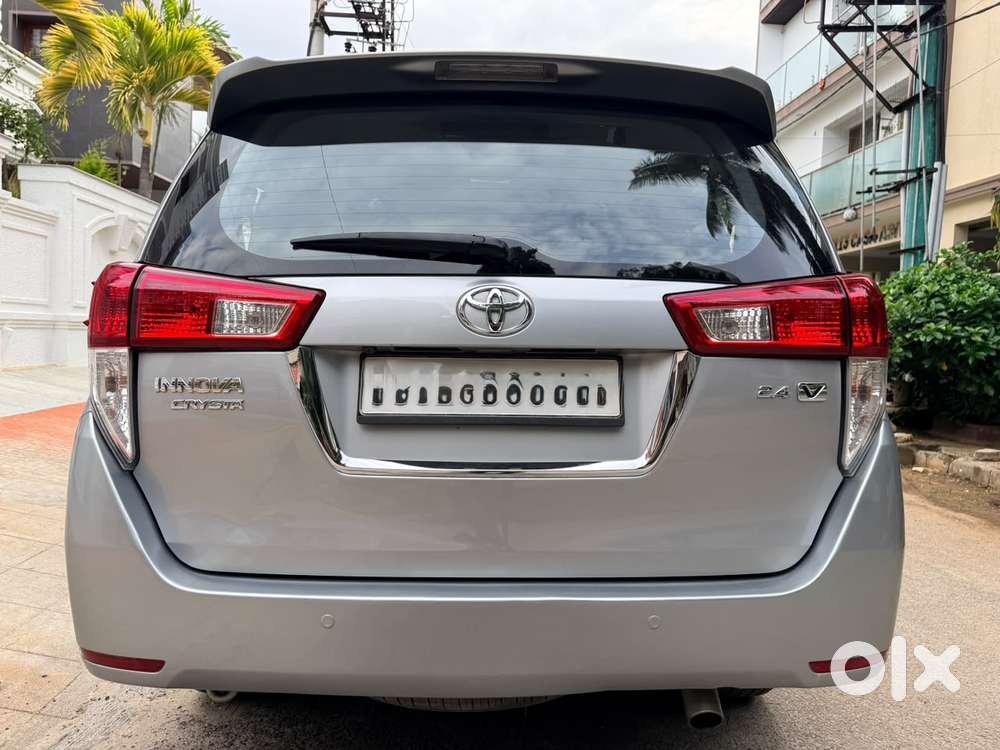 Toyota Innova Crysta 2.4 V 7 Str, 2017, Diesel