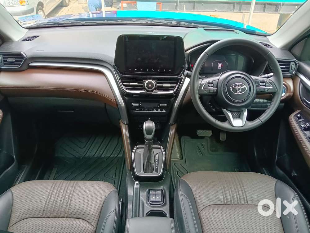 Toyota Urban Cruiser Hyryder 1.5 V Hybrid, 2025, Petrol